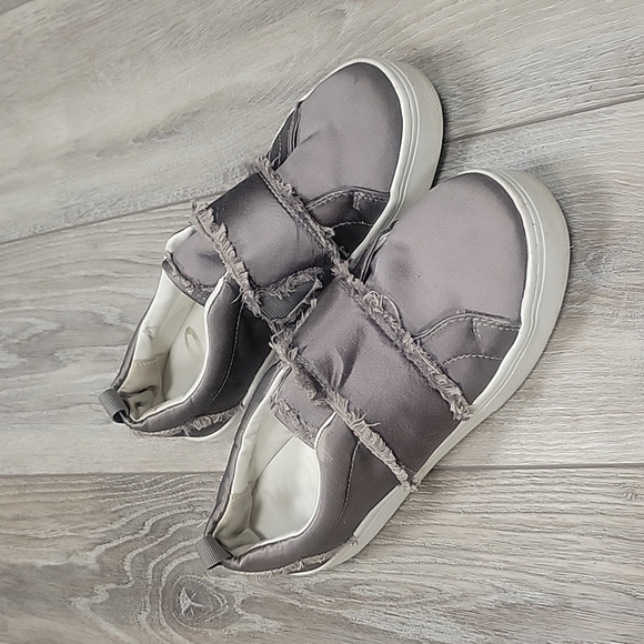 Sam Edelman Levine Frayed Gray Satin Platform Slip-On Sneakers Size 7 1/2 - Picture 1 of 7